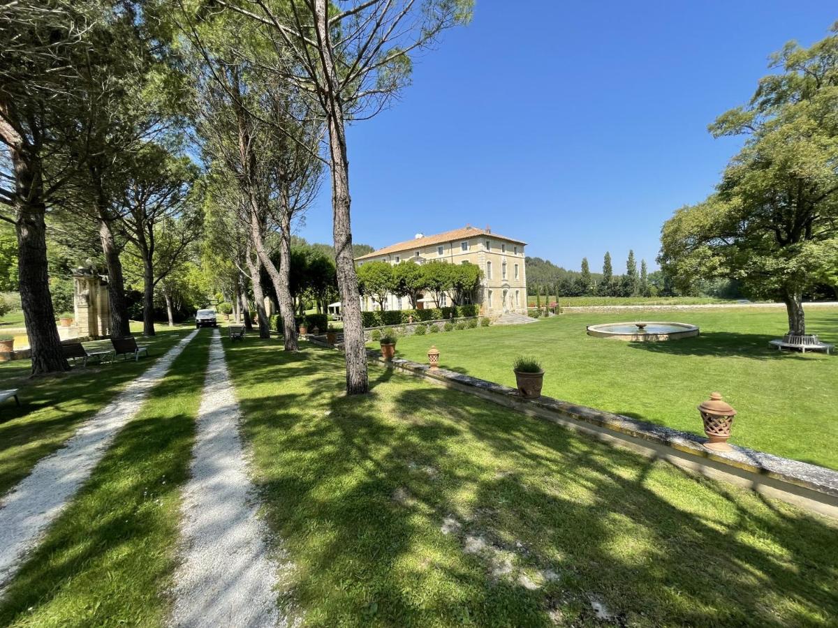 Chateau Talaud Loriol-du-Comtat Esterno foto